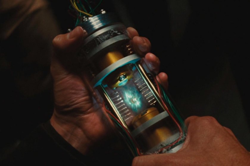 Ангелы и демоны фильм антиматерия