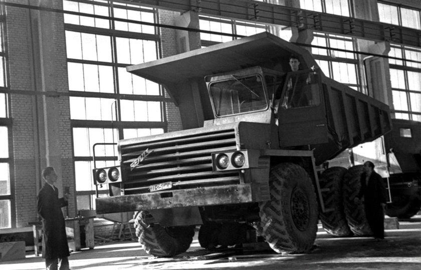 Карьерный самосвал БЕЛАЗ-540а