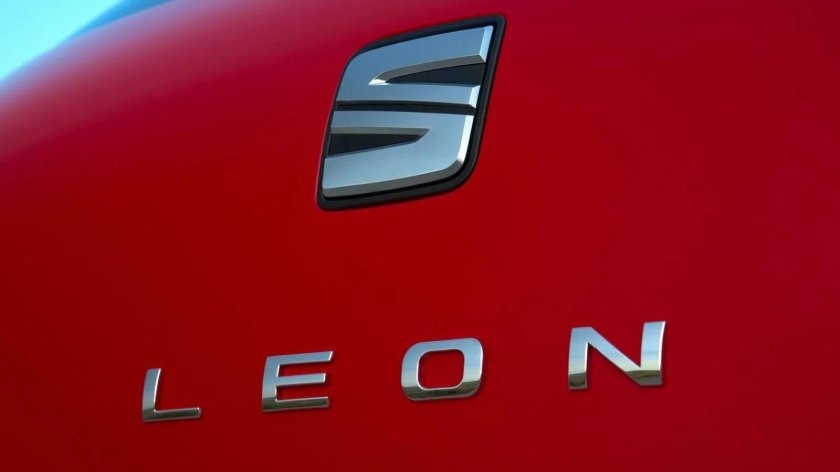Сеат Леон значок