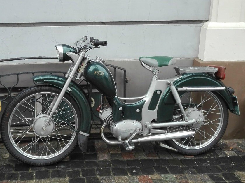 Рига 1 мопед