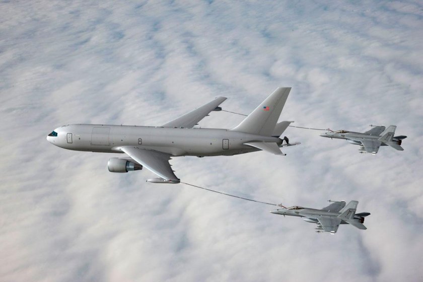 Самолет-заправщик kc-46 pegasus