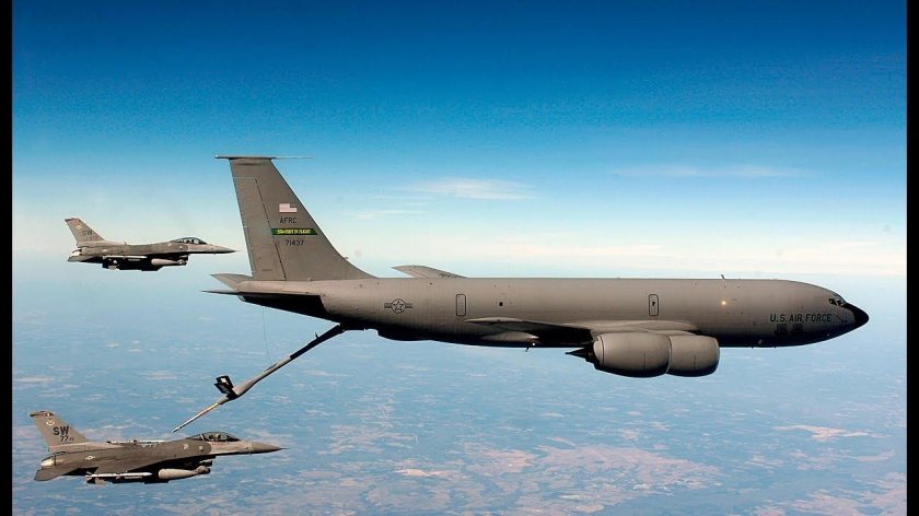 Boeing Kc-135r Стратотанкер