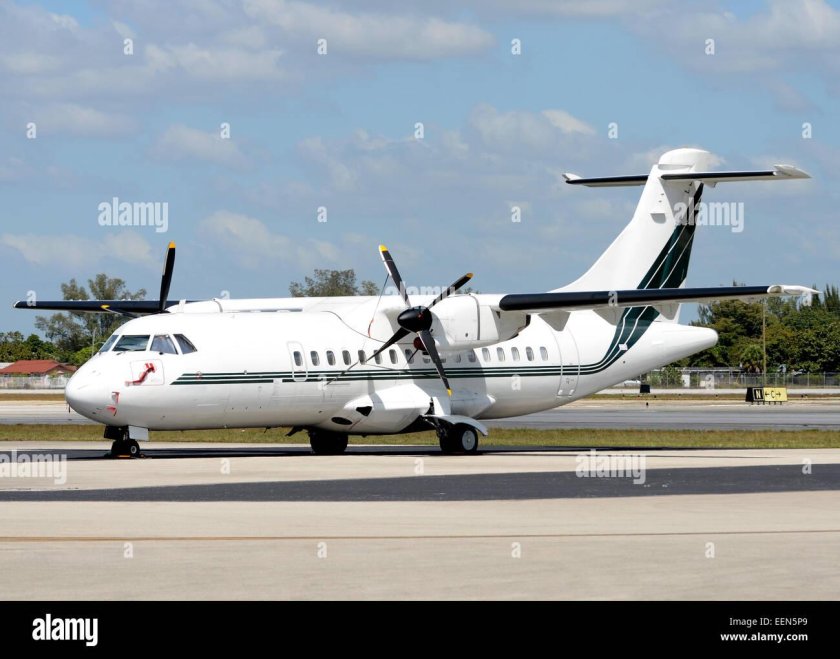 ATR-42 турбовинтовой самолет
