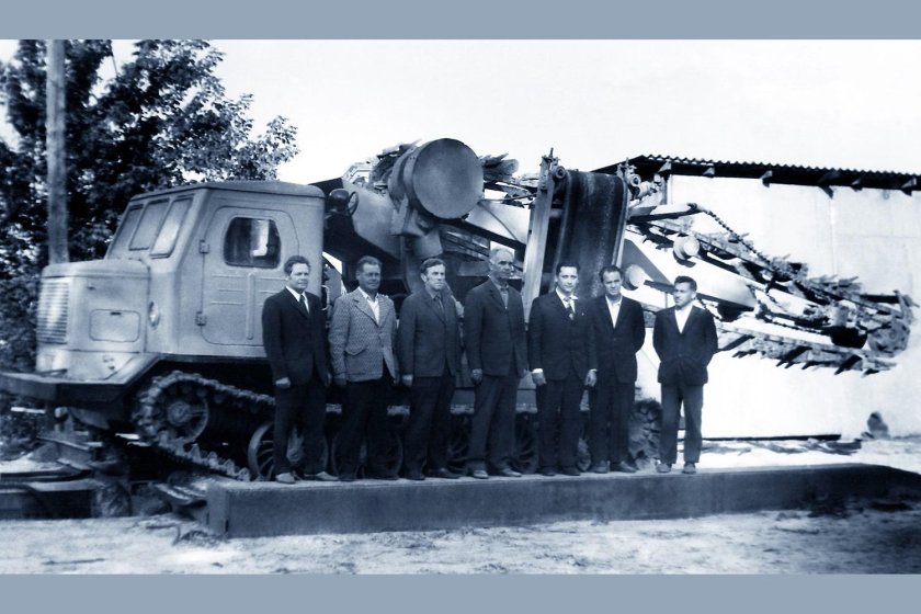 Дмитровский экскаваторный завод