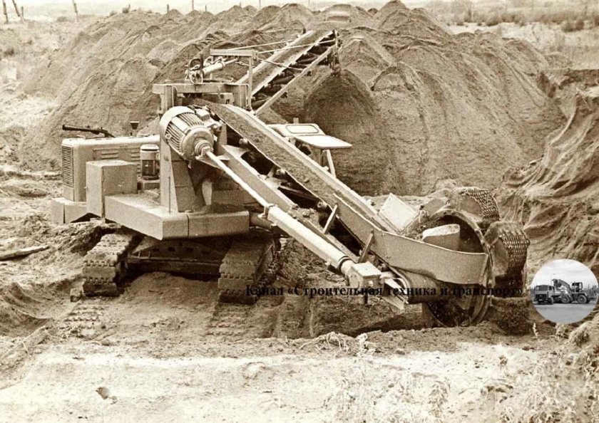 Экскаватор из Ржева