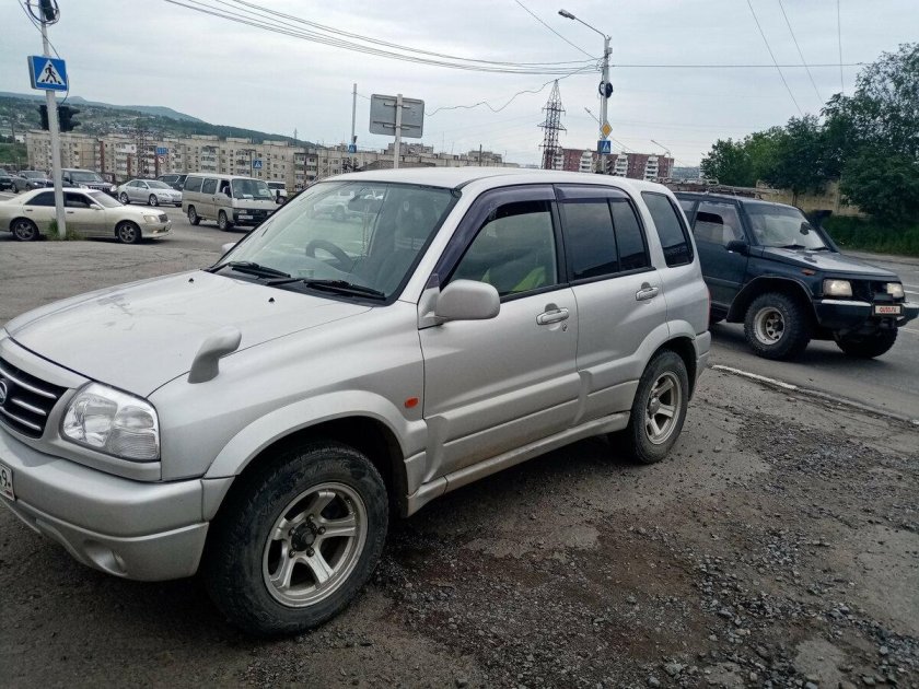 Сузуки эскудо 2001