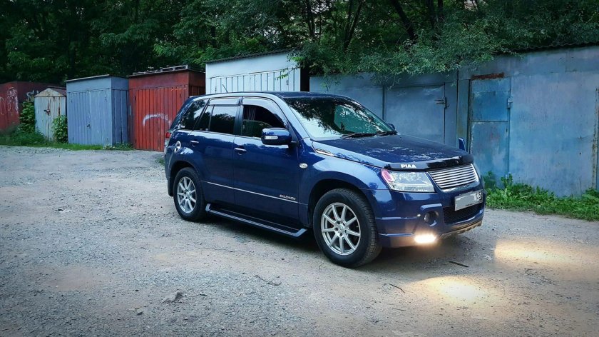 Suzuki Escudo комплектация Salomon