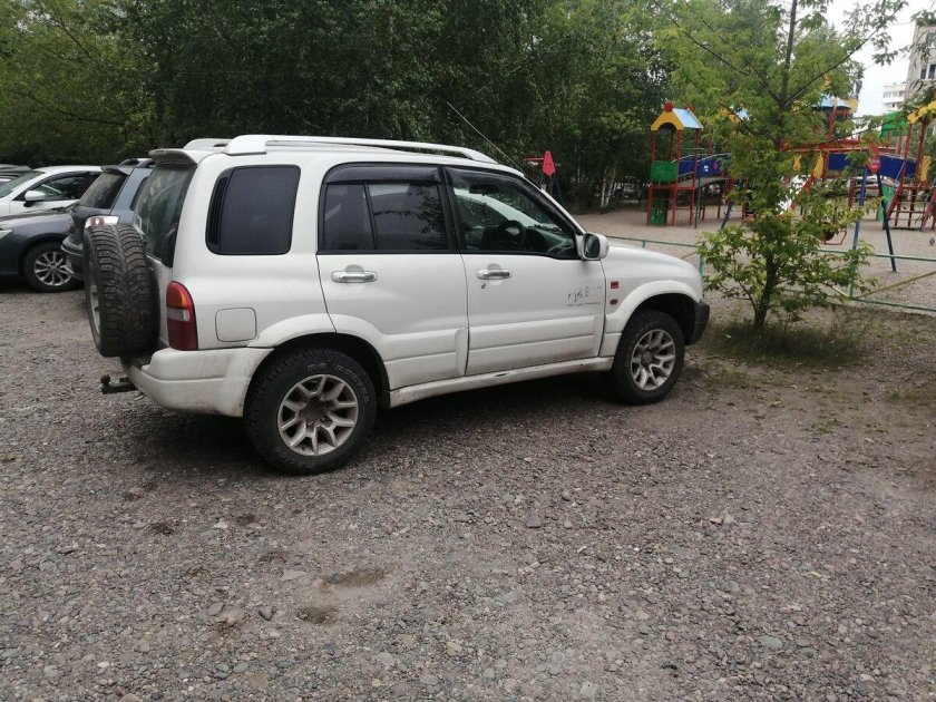 Сузуки эскудо 2002