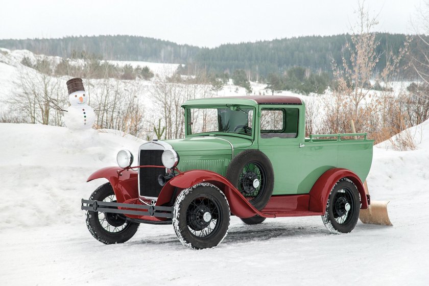 Автомобиль ГАЗ 4