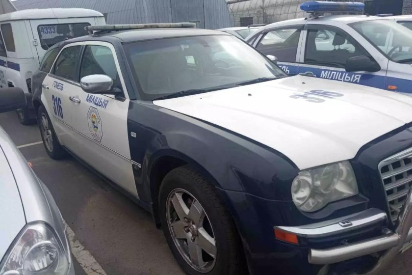 Автомобиль chrysler