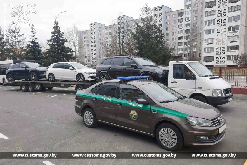 Автомобили на таможне