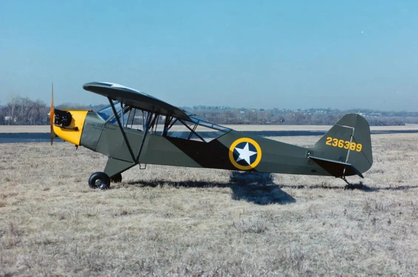Piper l-4 Grasshopper