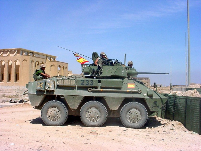 Military armored vehicle