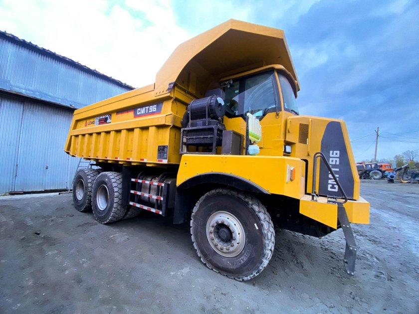Карьерный самосвал lgmg cmt96