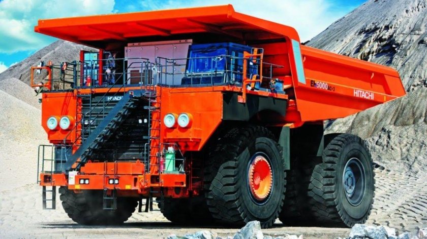 Карьерный самосвал Хитачи-5000