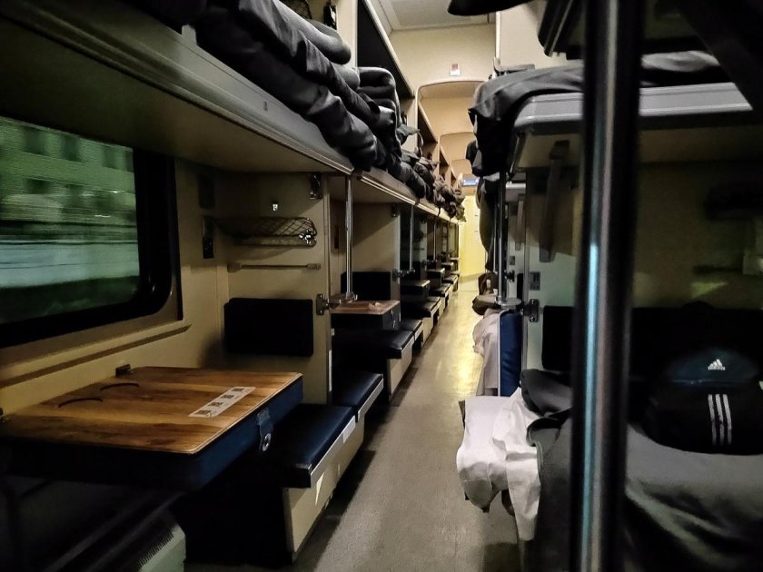 Поезд вятка плацкартный вагон