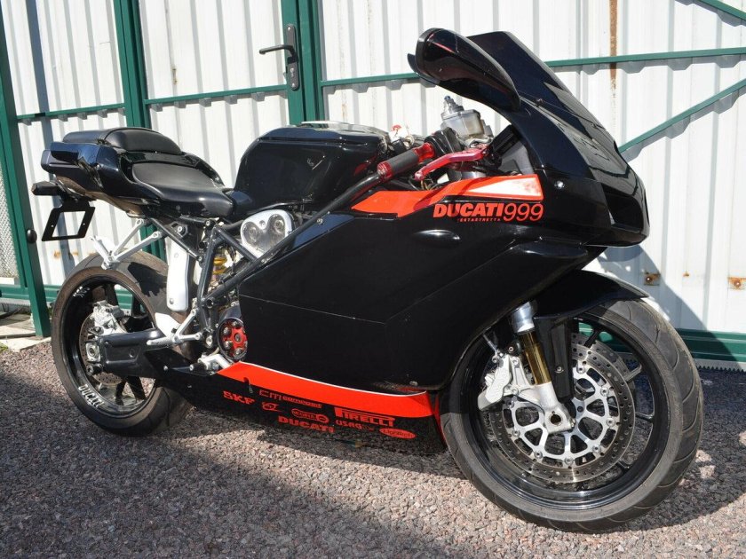 Ducati 1098 superbike