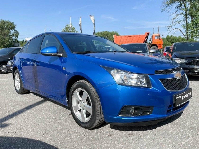 Шевроле круз седан синий