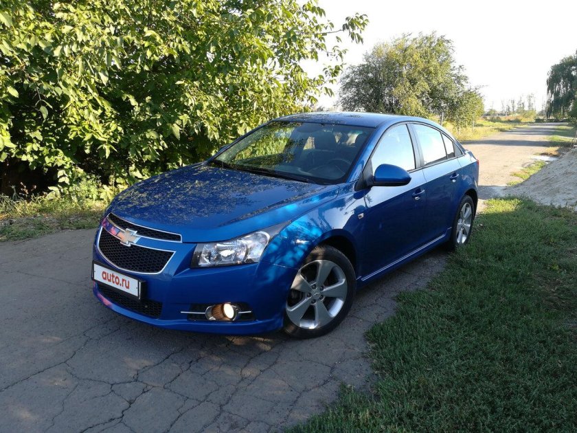 Chevrolet Cruze 2011 синий