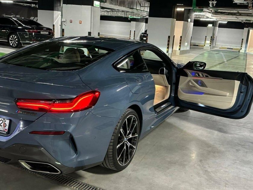 BMW m8 Competition Gran Coupe 2020 чёрная