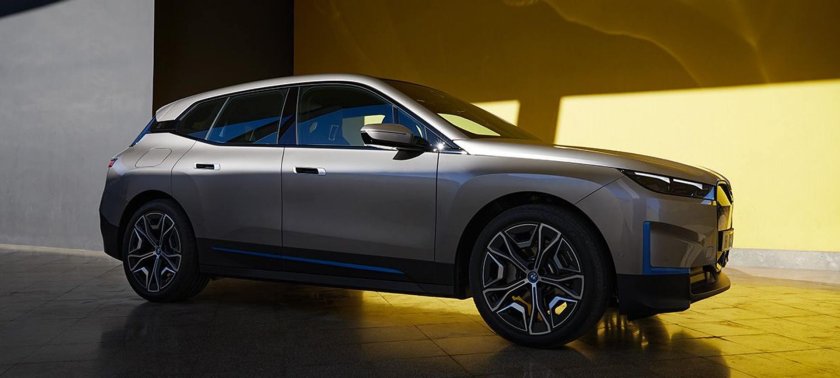 BMW IX 2021