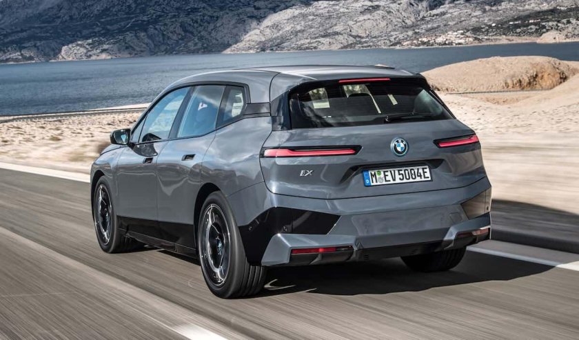 BMW IX 2022