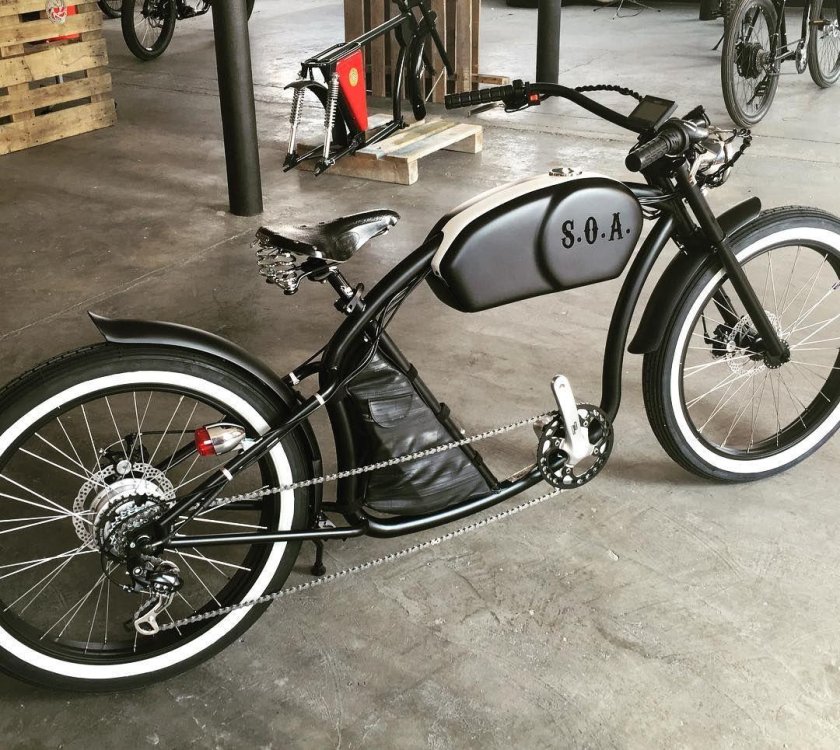 Электровелосипед кастом