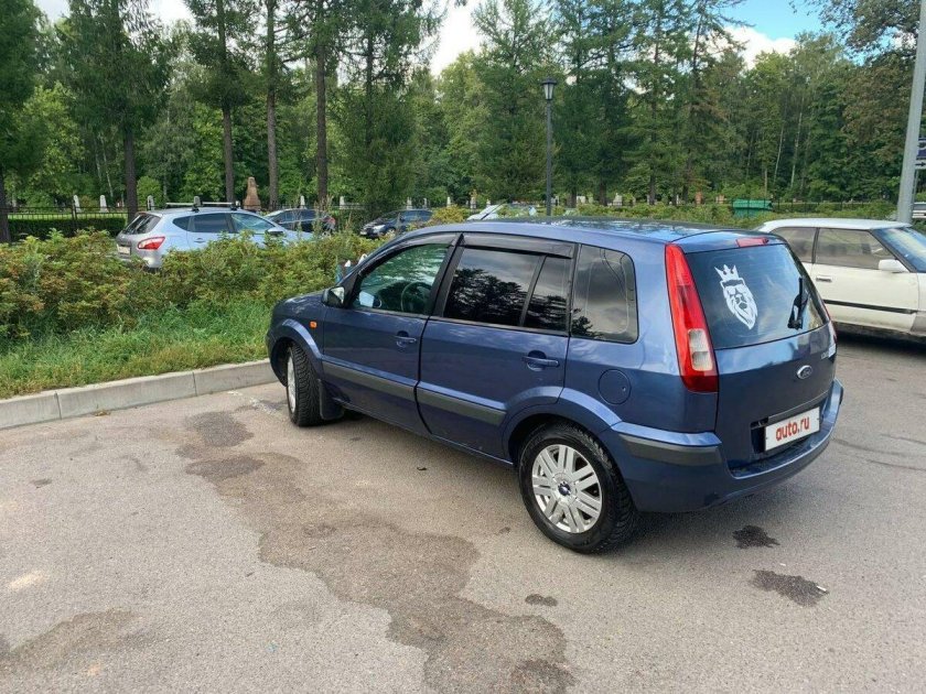 Форд Фьюжн темно синий