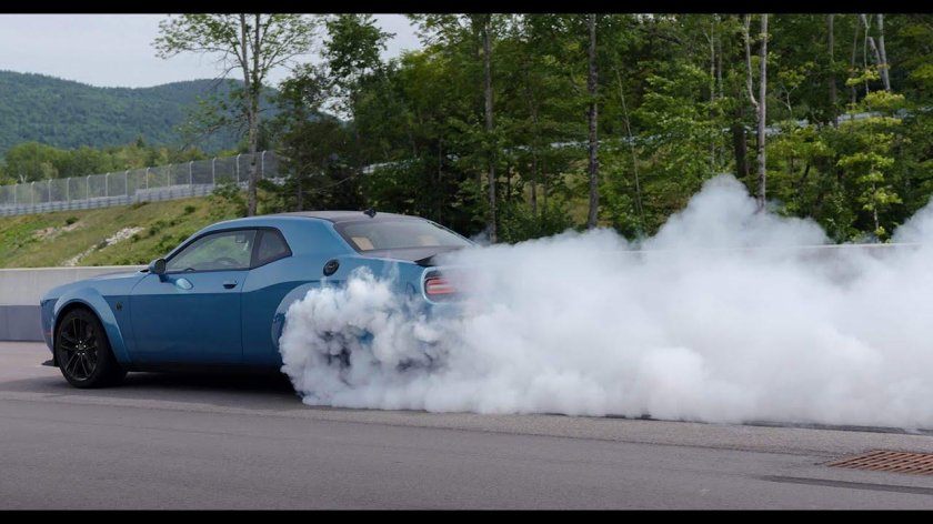 Доджчеленджер дрифтит