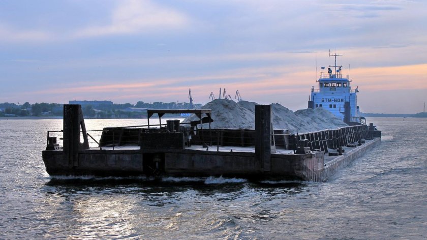 Теплоход БТМ 608