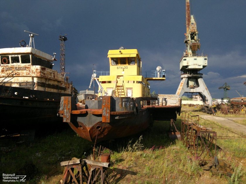 Буксир толкач колесный БТК-12