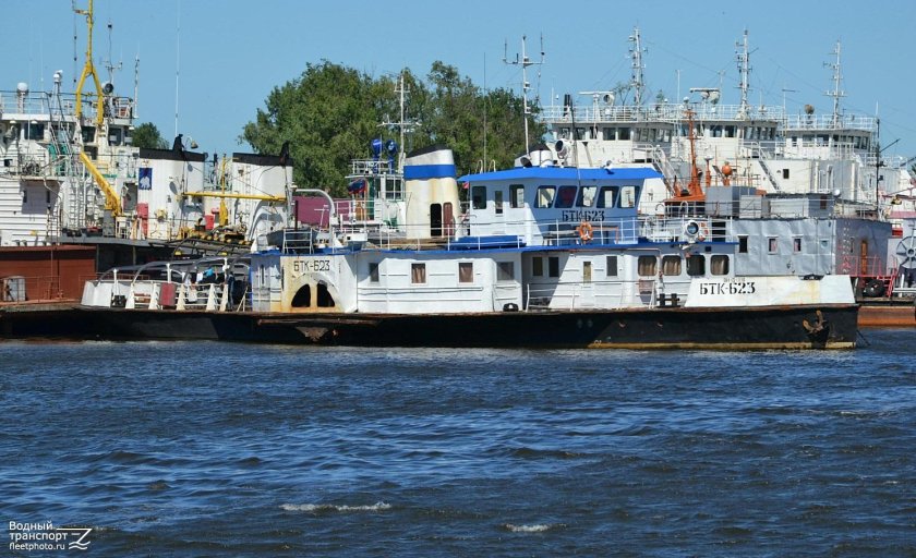 Колесный буксир БТК пр 1721
