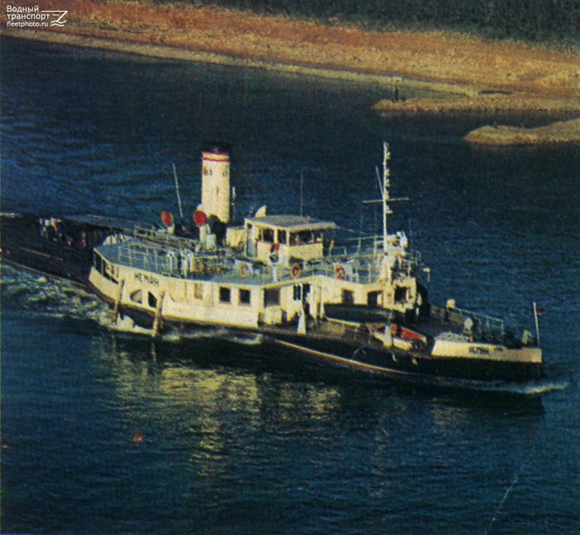 Колесный пароход буксир 732