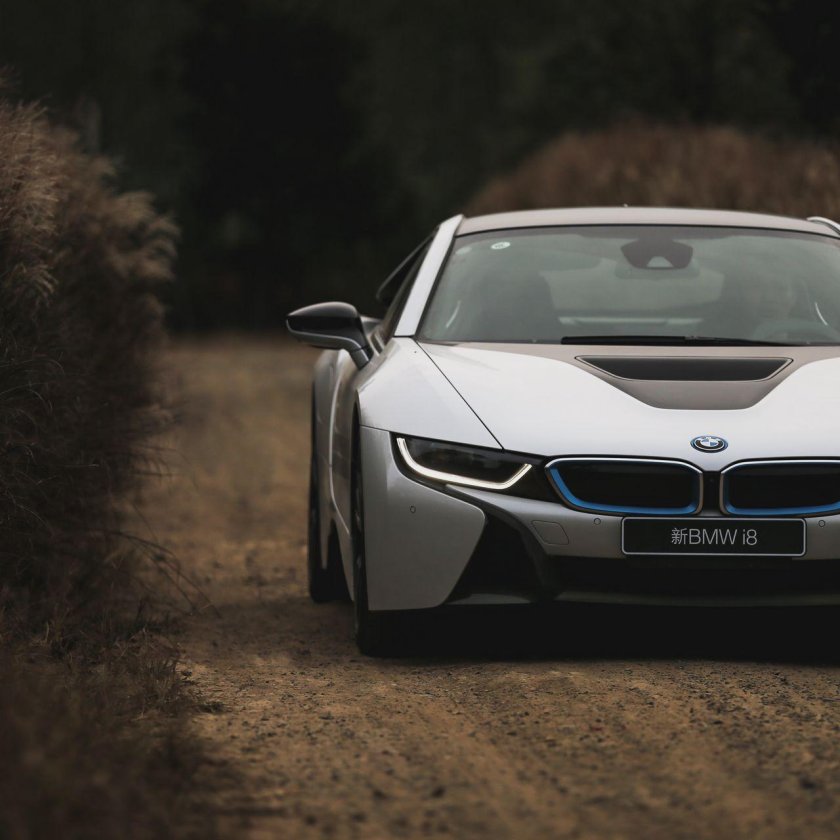 BMW i8