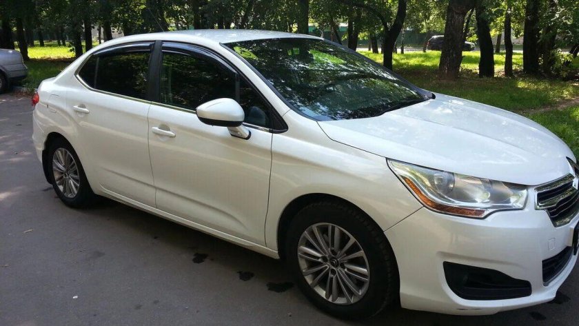 Ситроен с4 2013 седан белый