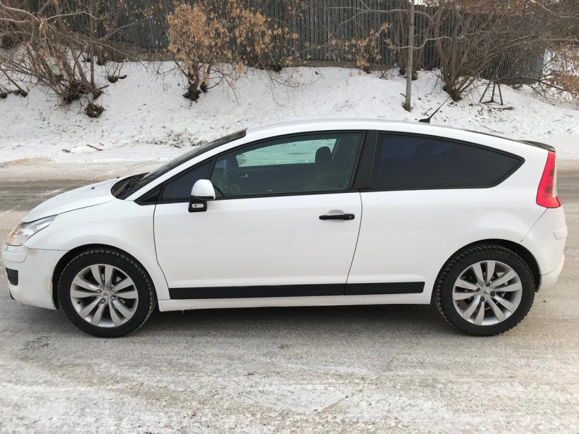 Citroen c4 белый хэтчбек