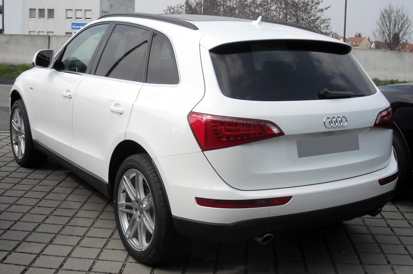Ауди q5 2010