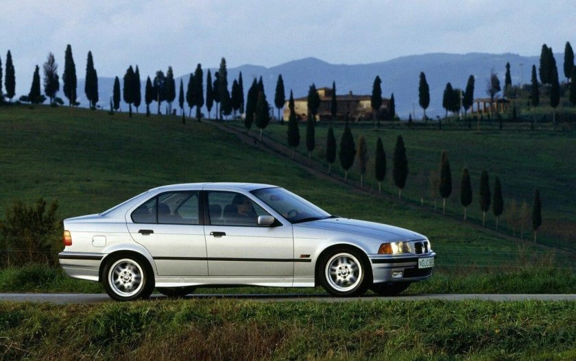 BMW e36 седан