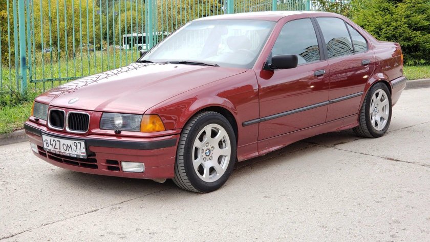 BMW 320 e36
