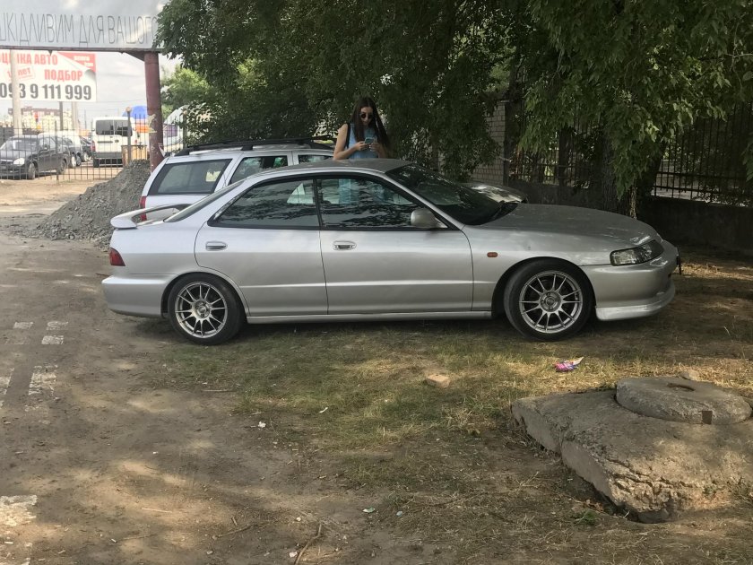 Honda integra 1998 седан