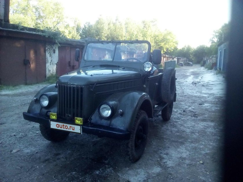 ГАЗ 69 зеленый металлик