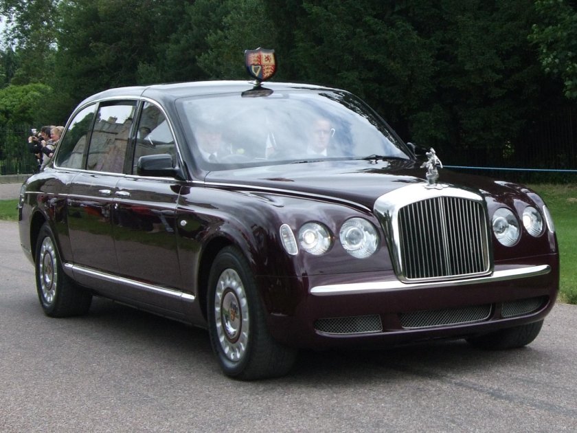Bentley State Limousine Елизаветы II