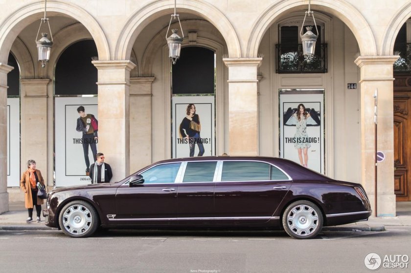 Bentley Mulsanne лимузин