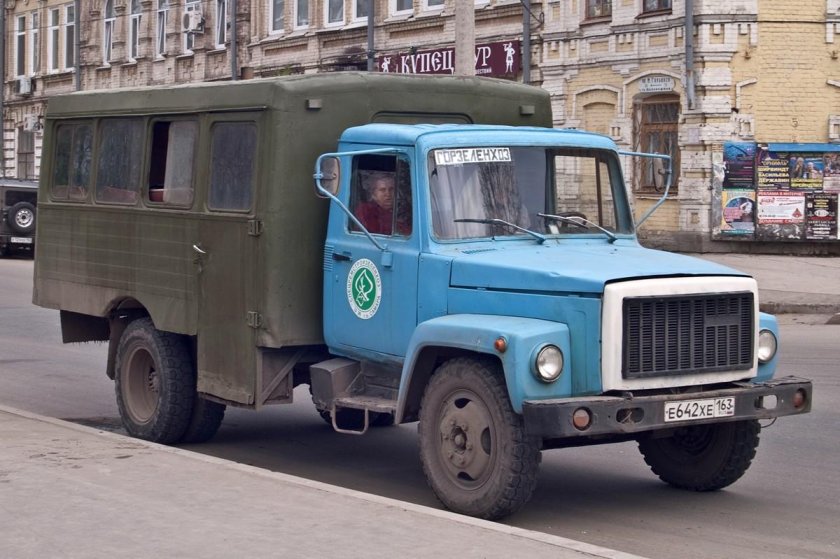 ГАЗ 3307 вахтовый автобус