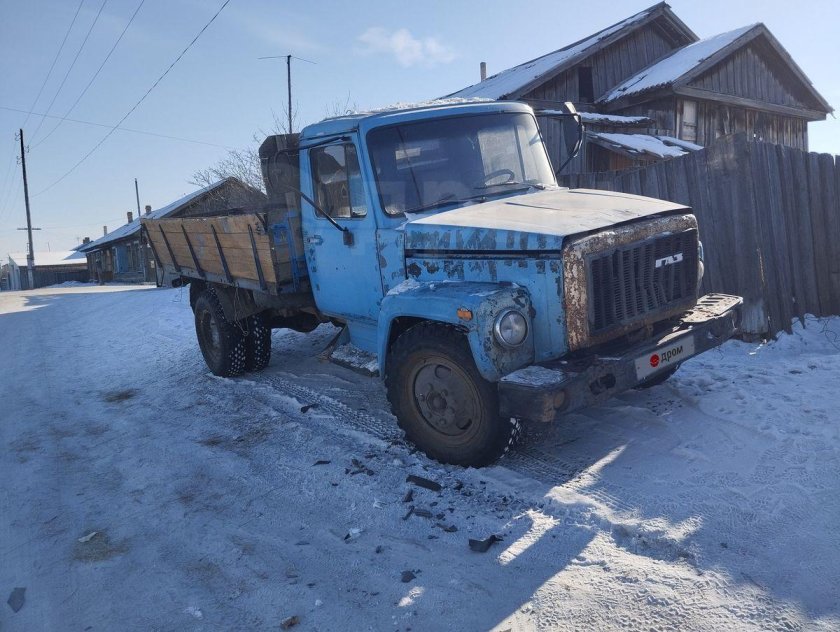 Газ 3307 бортовой