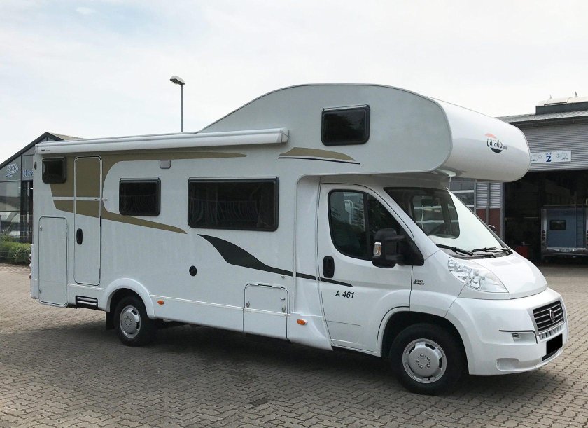 Альковный автодом Burstner a532aktive