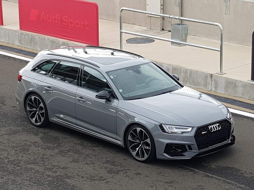 Ауди rs4 avant