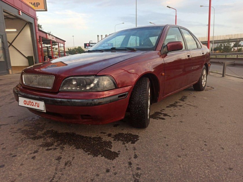 Вольво у него 1 машина