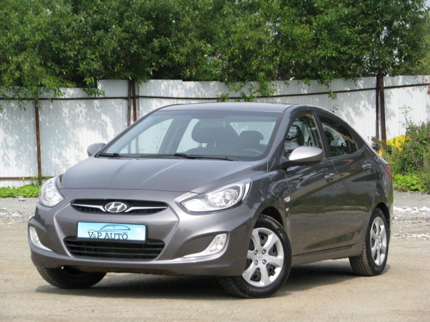 Hyundai Solaris 1 поколение