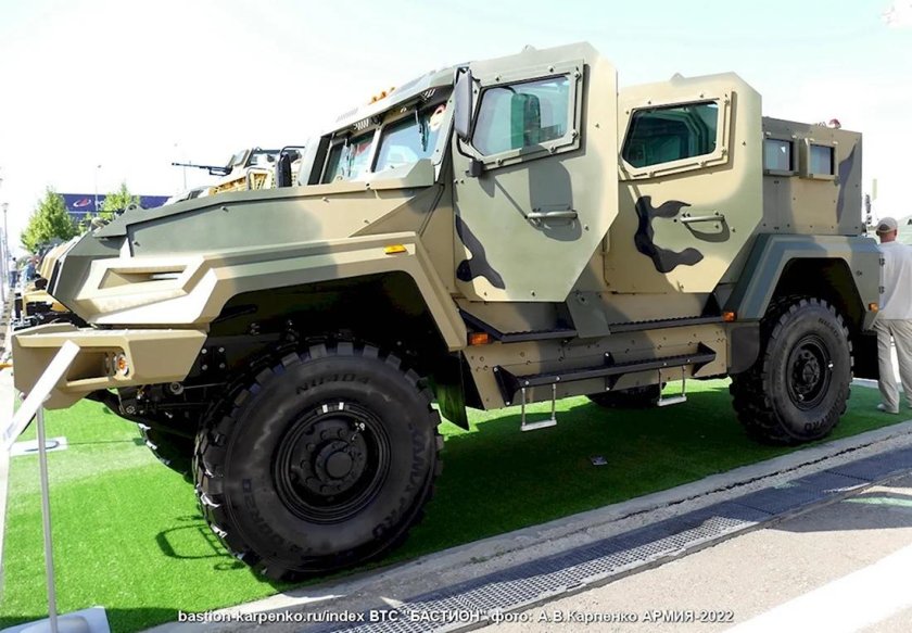 Бронеавтомобиль АМН-590951 “ВПК-Урал”